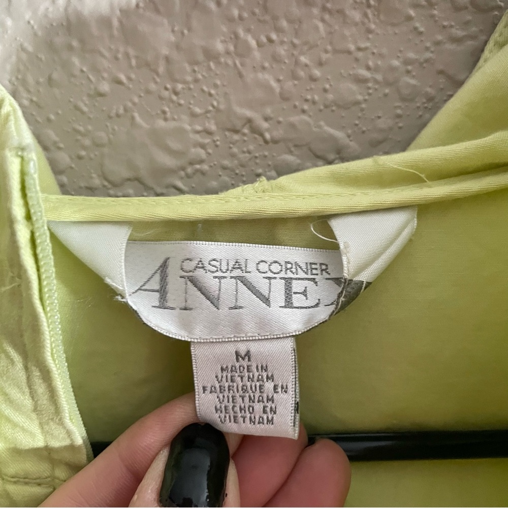 Casual Corner ANNEX lightweight hooded jacket zip up. Lemon lime color. Size M - Picture 3 of 6